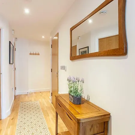 Apartament Almanna, York, Only 6 Minutes Walk To Minster *